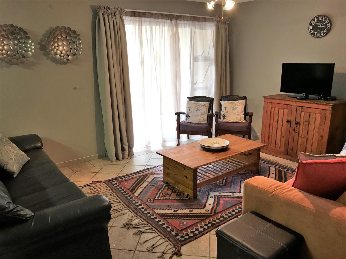 Sand & Sea Self-Catering Apartments 스바코프문트 외부 사진
